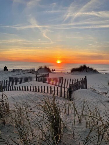 Beachfront 3BR Apt Costa Nova