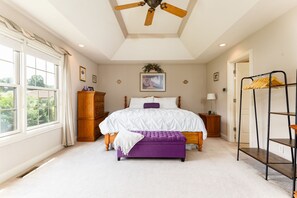 3 chambres, fer et planche à repasser, Wi-Fi, draps fournis