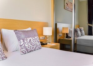 Comfort Studio Suite, Balcony, Pool View | Iron/ironing board, free WiFi - HATTUSA VACATİON THERMAL CLUB ANKARA (Gudul)