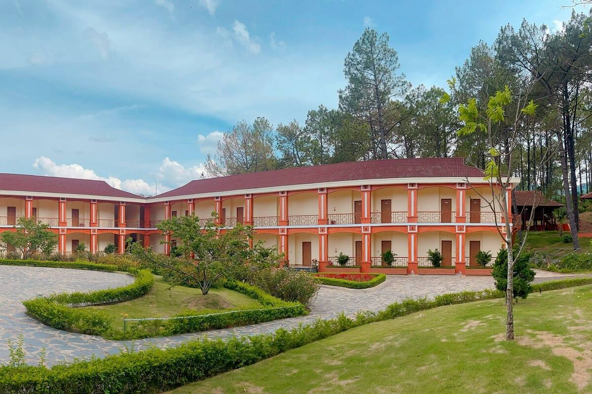 Basic Double or Twin Room, Balcony, Hill View | Desk, free WiFi