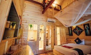 Signature Chalet, Balcony, Garden View