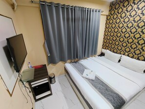 Kamar Standar, pemandangan kota | Meja kerja dan Wi-Fi gratis