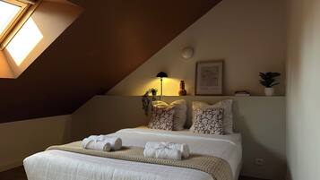 2 chambres, fer et planche à repasser, accès Internet, draps fournis