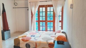 1 bedroom, desk, WiFi, bed sheets - Casa Tara Double room with sofa bed (Taganga)