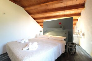 4 bedrooms, iron/ironing board, travel crib, free WiFi