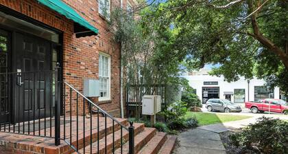 New Listing! Bulldog Borough in Downtown Athens