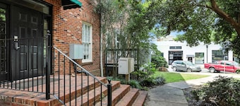New Listing! Bulldog Borough in Downtown Athens