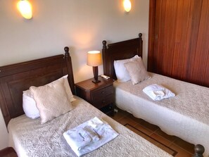 Ferienhaus | 2 Schlafzimmer, Bügeleisen/Bügelbrett