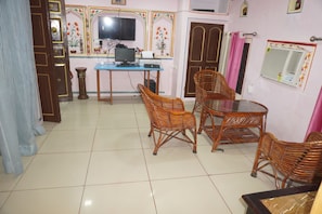 Desk, iron/ironing board, free WiFi
