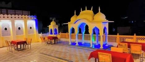 Comfort kamer, 1 twee- of 2 eenpersoonsbedden | Terras