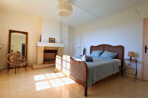 5 عدّة غرف نوم ومكتب ومكواة/لوح كي وواي فاي مجانًا