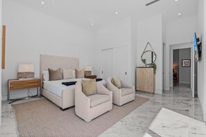 9 bedrooms, iron/ironing board, travel crib, free WiFi - Sleeps 25 | 2 Luxury Villas w/ Pool + Spa, Putting Green | Bravo by AvantStay (Indio)