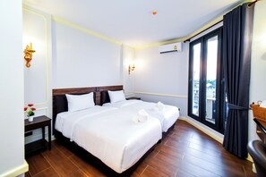 Verdunkelungsvorhänge, schallisolierte Zimmer, kostenloses WLAN