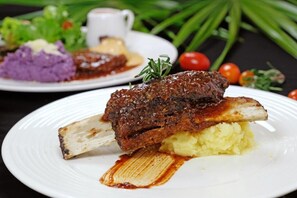 Tägliches inbegriffenes Frühstücksbuffet