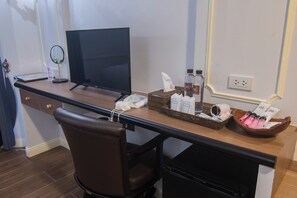 Verdunkelungsvorhänge, schallisolierte Zimmer, kostenloses WLAN