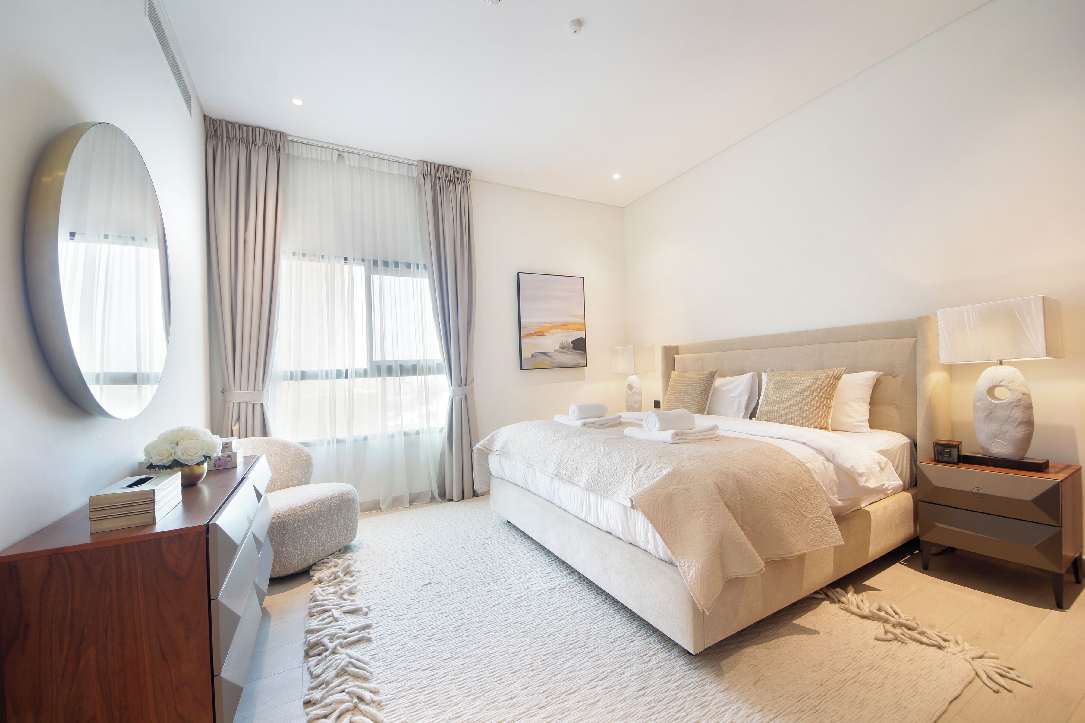 Lyxvilla - utsikt mot poolen | Arbetsyta för laptop, strykjärn/strykbräda och gratis wi-fi