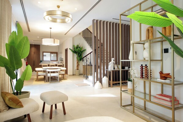 Luksushuvila, näköala uima-altaalle | Oleskelualue