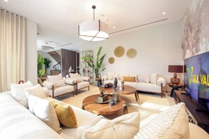 Vila superluxo, vista para a piscina | Sala de estar