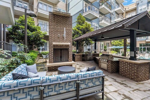 CPCC Area Escape | Pool Gym Parking Balcony