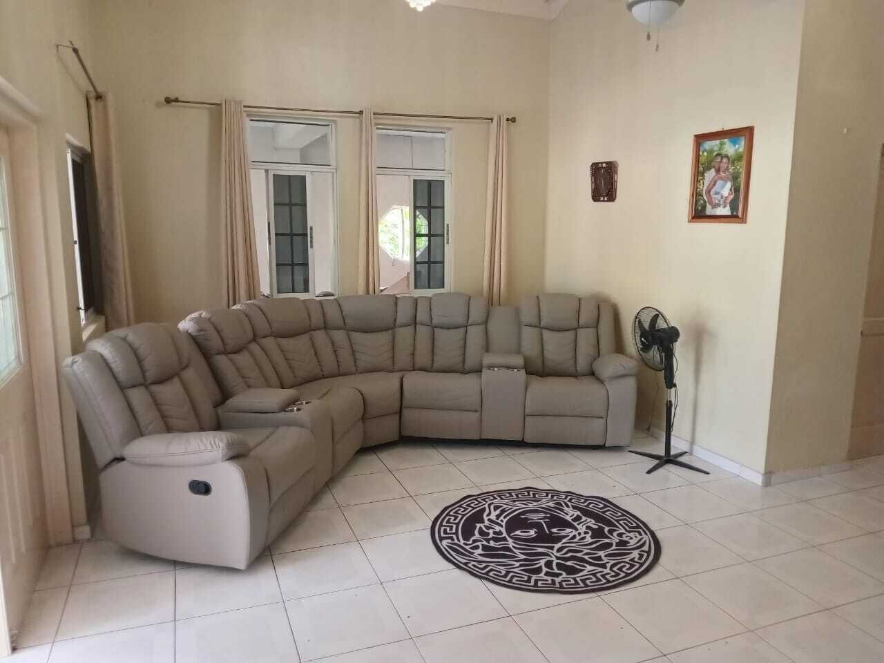 智能電視、書籍