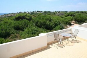 House | Outdoor dining