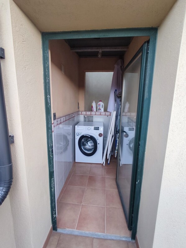 Apartment | Bilik Mandi | Pengering rambut