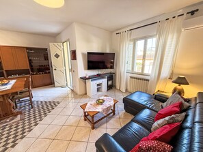 TV - Is Argiolas by Interhome (Villasimius)