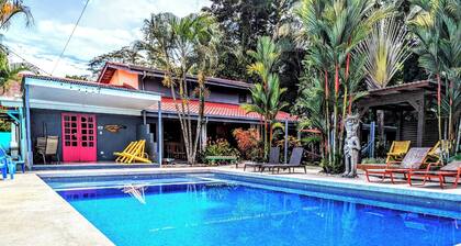 Tropical Paradise Sapacious 1 Bed Cabina AC & Pool