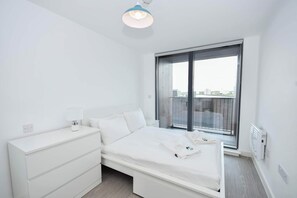 1 Schlafzimmer, Schreibtisch, Bügeleisen/Bügelbrett, WLAN
