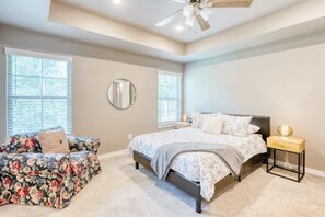 3 bedrooms, iron/ironing board, WiFi, bed sheets
