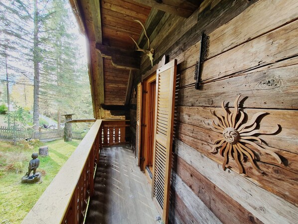 Apartment | Balcony - Idyllic Cabin With Sauna (Bad Kleinkirchheim)