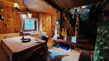 Apartment | Living room | Fireplace