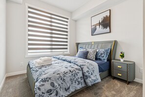 2 bedrooms, iron/ironing board, travel crib, free WiFi