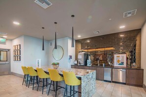 Lobby - Stay Near Kierland | Balcony, Gym, W/D, Parking (Scottsdale)