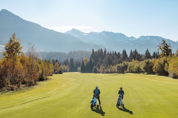 Bergforms, Baum, Berg, Hochland, Hügel, Golfplatz, Landschaft, Wiese, Bergstation, Erholung