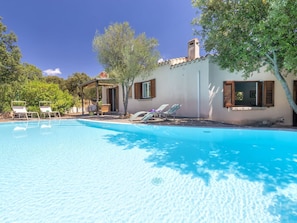 Pool - Wonderful private villa for 4 people with A/C, WIFI, private pool, TV and patio (Loiri Porto San Paolo)