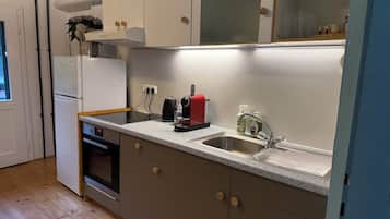 Oven, stovetop