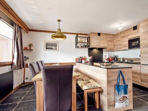 Réfrigérateur, lave-vaisselle