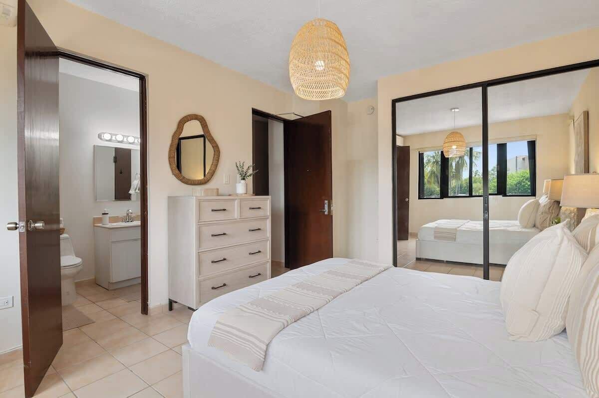 2 soverom, strykejern/-brett, reiseseng for barn og wi-fi (inkludert)