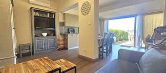Renovated T2 with garden and parking in Balaruc-les-Bains
