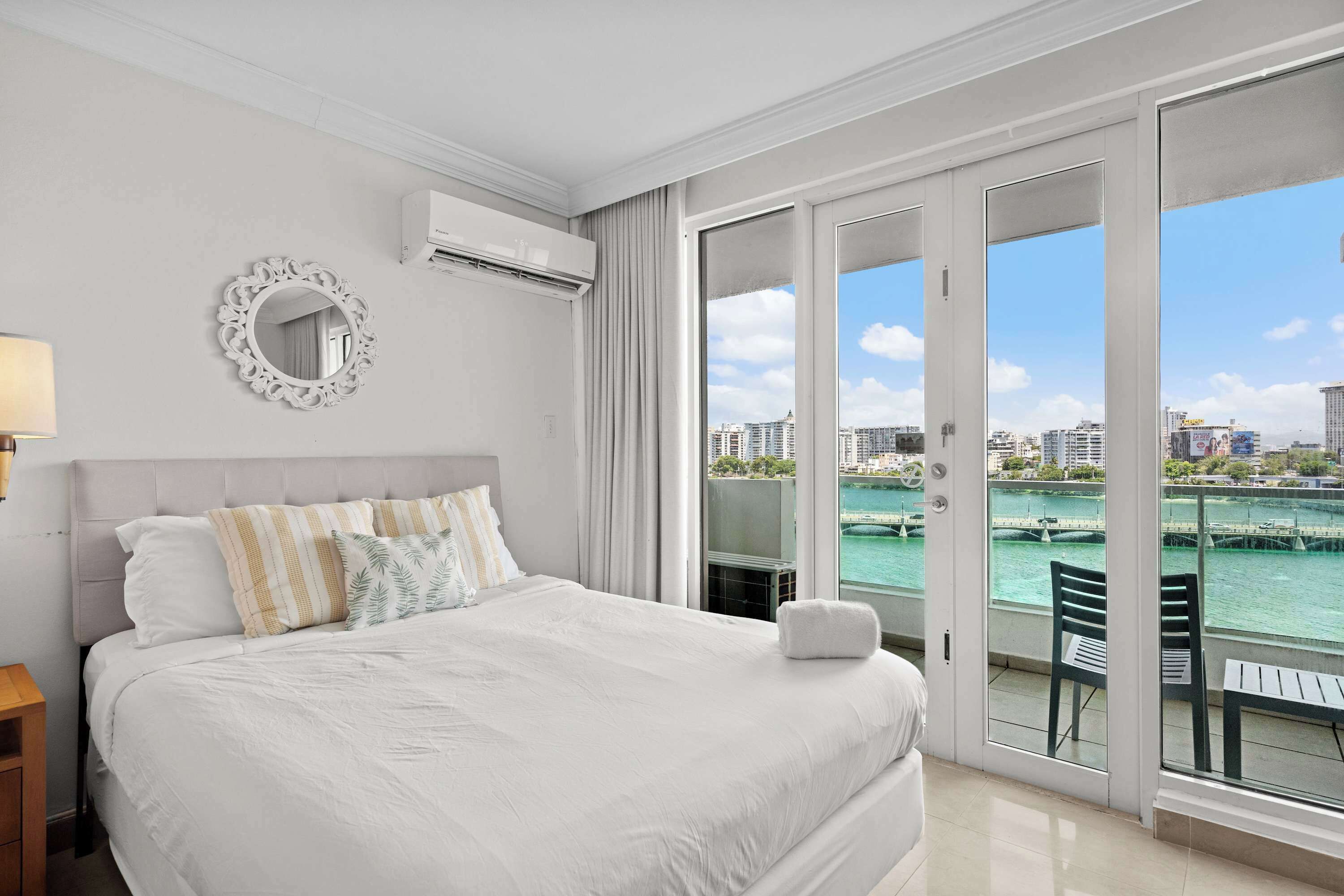 1 habitación, cuna de viaje y wifi gratis 