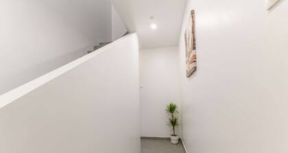 Come and discover the cocoon of l'impasse in Tremblay en France with our Deluxe studio!