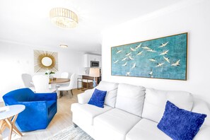 Smart TV, offices - NEW LISTING! The Village Breeze – 4BR/2BA, Pool, Walk to Beach & Siesta Key Village (2 Units) (Siesta Key)