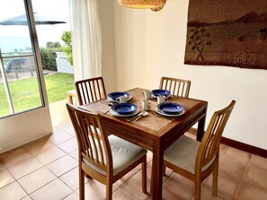 House | Dining - Charming Apartment Near Atlantic Ocean (Lagoa)