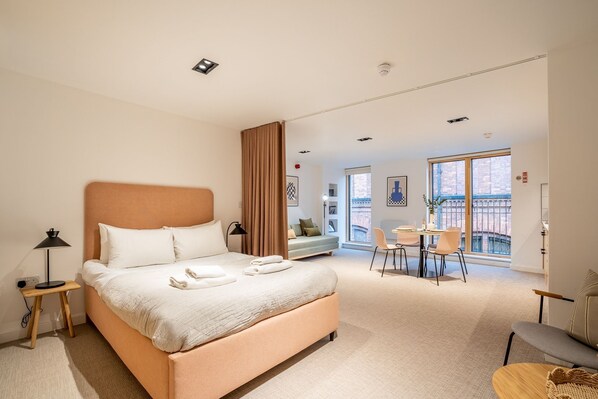 1 bedroom, iron/ironing board, Internet