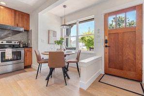 Fridge, microwave, oven, stovetop - Modern 2BR in DT Renton, 3 AC, WS 95, Shop&Parks (Renton)