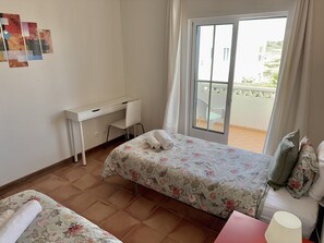 ハウス | 2 室のベッドルーム、アイロン / アイロン台