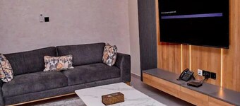 Ridge Ville Apartment by Platinum