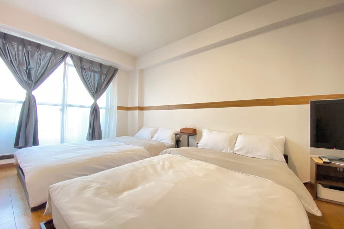 City Apartment, Multiple Bedrooms, City View | Desk, laptop workspace, free WiFi, bed sheets