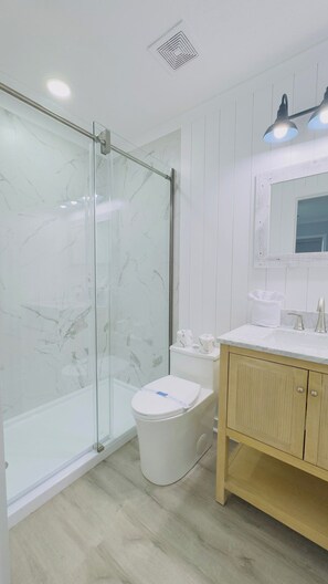 Bathroom - Bright 2BR/2BA retreat minutes from the ocean! (B) (North Myrtle Beach)